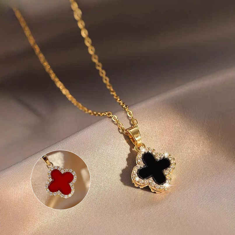 Beautynx Enchanted Clover Necklace | Gold | BNX-NK-0032