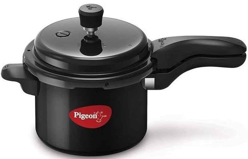 Pigeon Titanium 3L Anodised Induction Base Outer Lid Pressure Cooker Pigeon Titanium 3L Anodised Induction Base Outer Lid Pressure Cooker