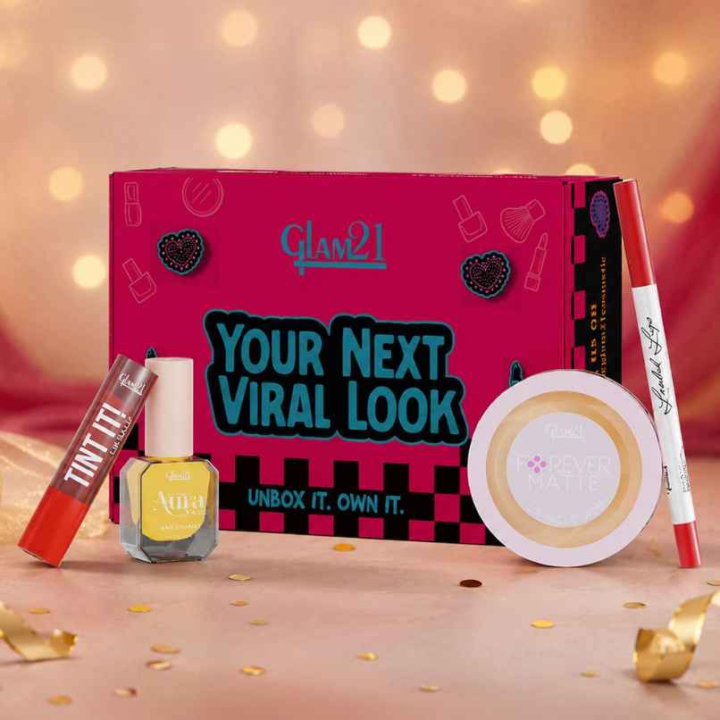 Glam21 Festive Makeup Gift Set | Lip Balm, Lip Liner, Compact & Nail Paint | Beauty Combo | Pack of 4 Glam21 Festive Makeup Gift Set | Lip Balm, Lip Liner, Compact & Nail Paint | Beauty Combo | Pack of 4