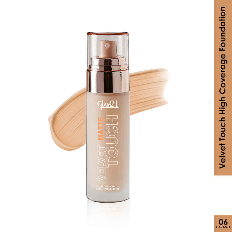 Glam21 Velvet Touch Oil Control Silk Foundation | Caramel