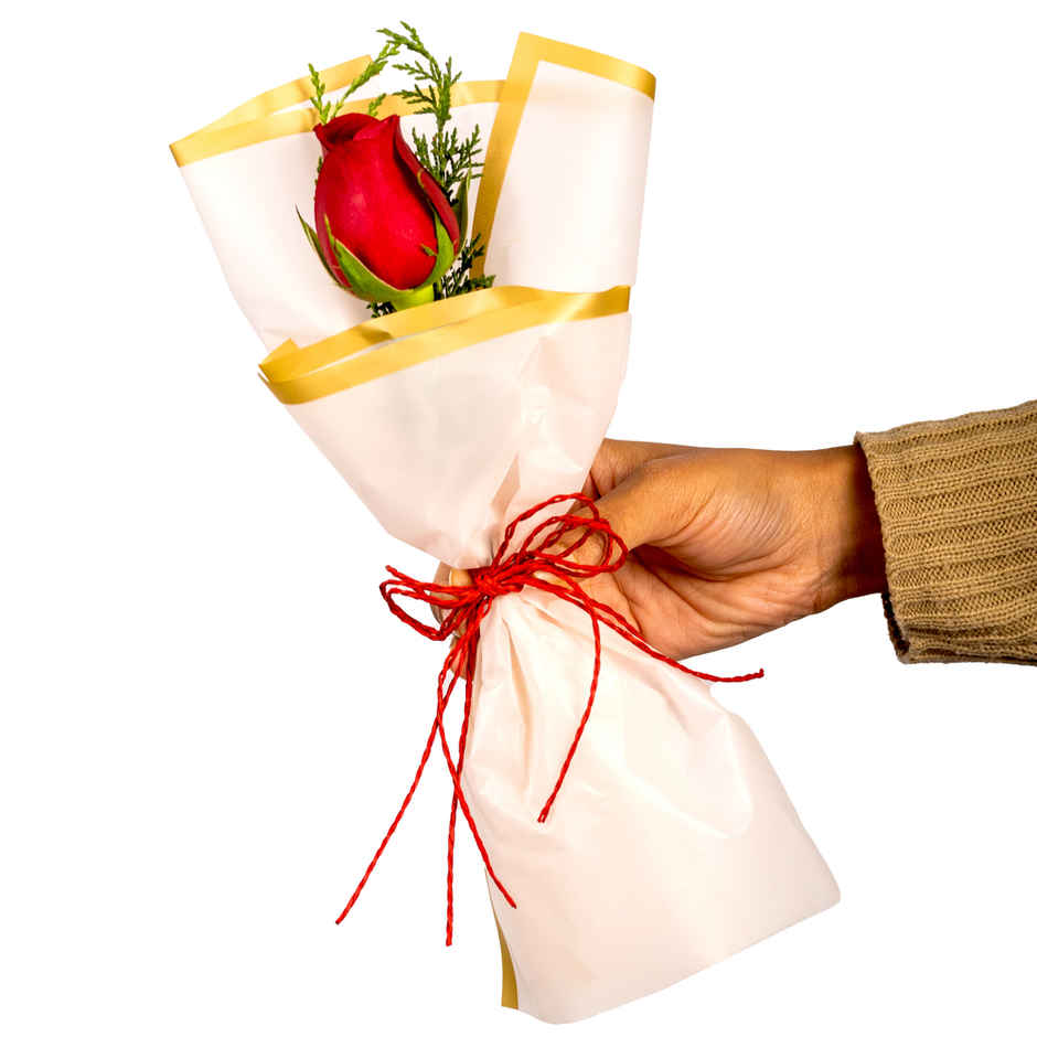 Fnp Radiant Red Rose Bouquet(1pc) & Strawberry Heart Shaped Box(200gms) Combo