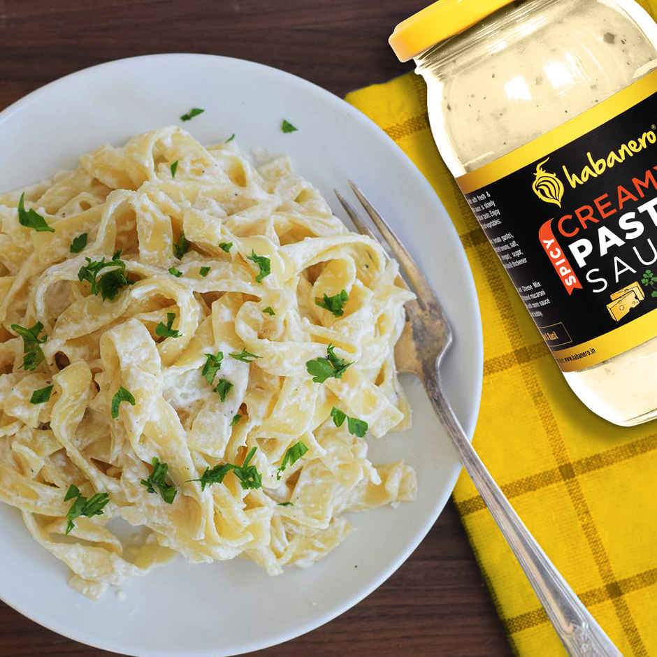 Habanero Herb-Infused Alfredo Style White Pasta Sauce