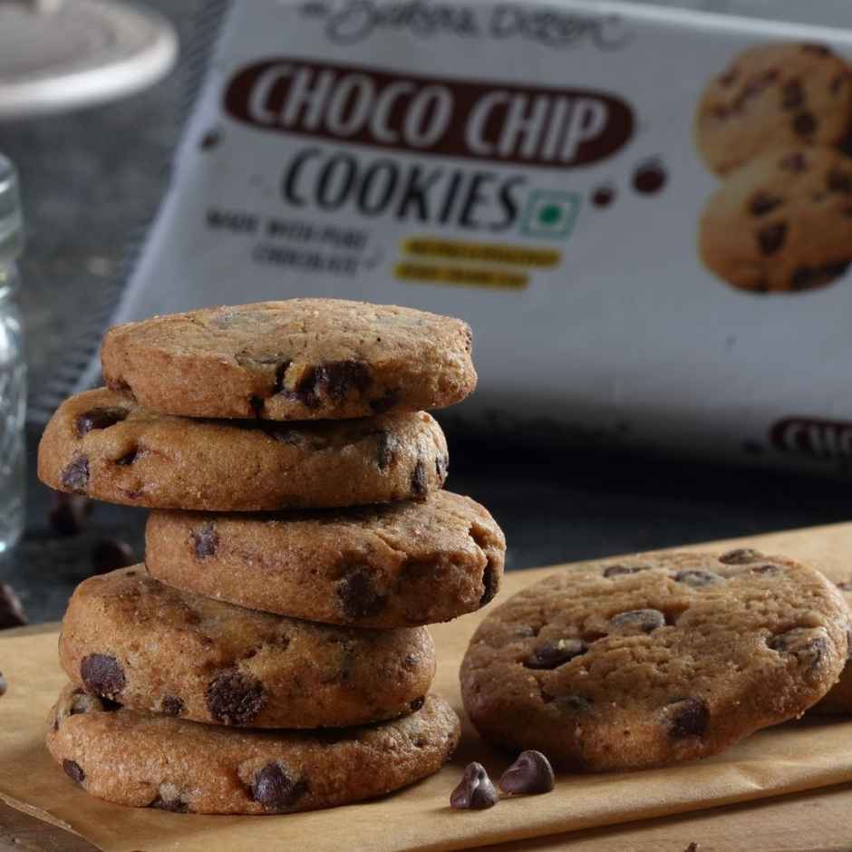 The Baker'S Dozen 100% Whole Wheat Bread - No Palm Oil No Preservative (450g) & The Baker'S Dozen Cookies Choco Chip Flavoured Biscuits Cookies | Palm Oil-Free And Trans Fat-Free (1pc) Combo