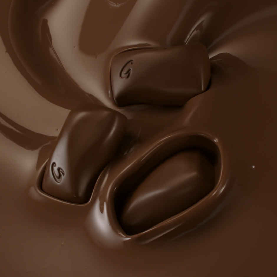 Galaxy Smooth Milk Women's Day Special Chocolate Bar For Gifting