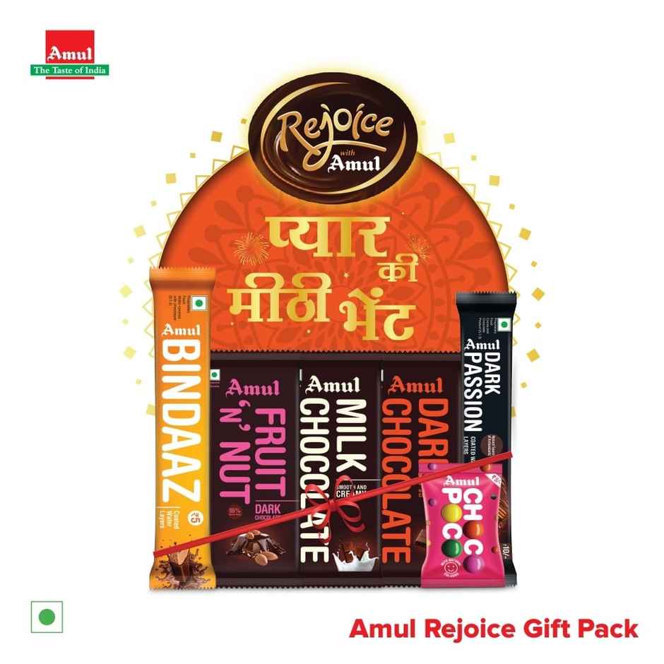 Blue Heaven Matte Love Long Lasting Hydrating Mini Lipsticks (130g) & Amul Rejoice Chocolate Gift Pack  (175g) & Fabelle Dessert Collection-5 Handcrafted Dessert Inspired Chocolate Truffles (66g) Combo