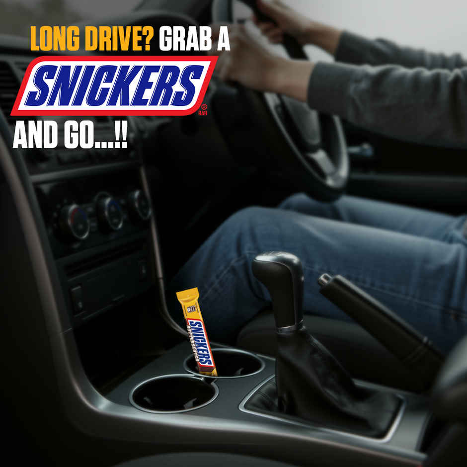 Snickers Butterscotch Flavoured Chocolate Bar | Loaded with Crunchy Peanuts, Nougat & Caramel
