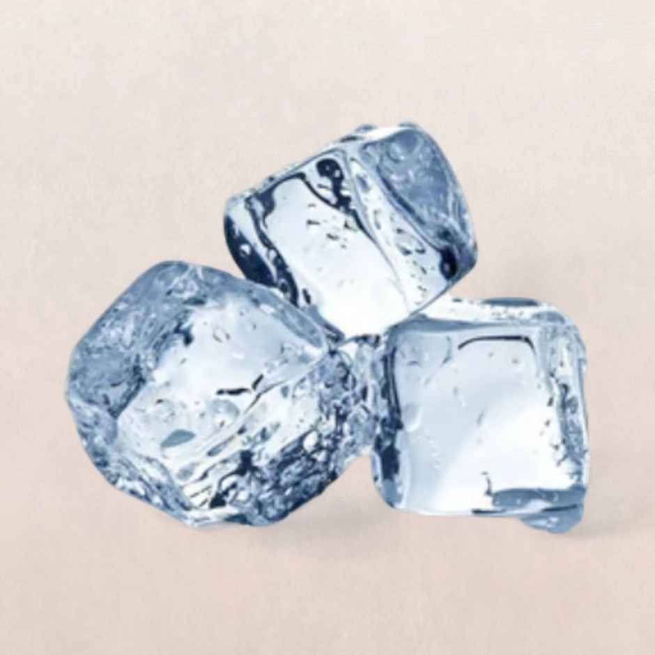 Bisleri Club Soda(750 ml) & Ice Cubes(1 kg) Combo