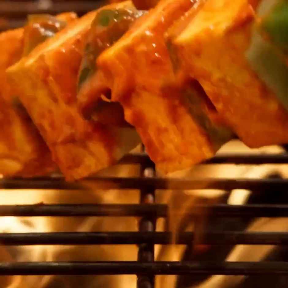 Hyfun Tandoori Paneer Pizza (Regular Base) 240 g X 2 Combo