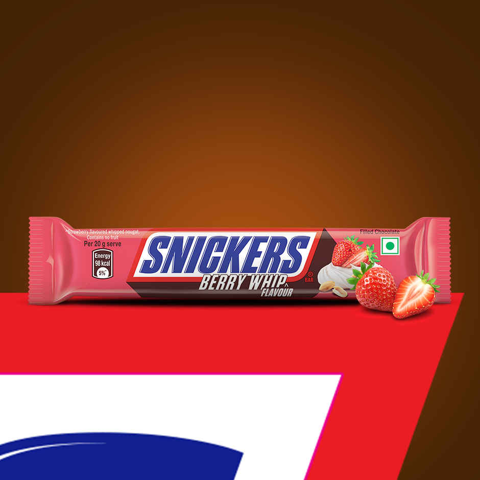 Snickers Berry Whip Creamy Peanut Chocolate Bar