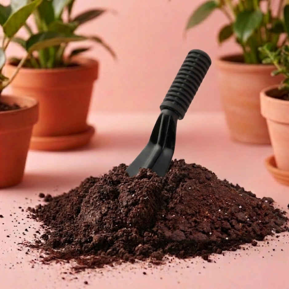 Zamia Khurpi | Rust Resistant Gardening Hand Tool for Digging Soil | 10.5 inch | By Nurturing Green