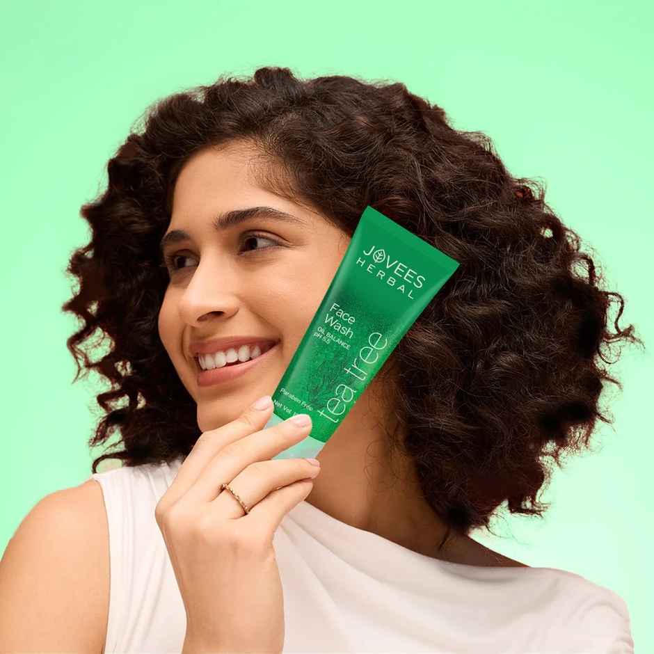 Jovees Herbal Tea Tree Oil Control Face Wash | Oily And Acne Prone Skin