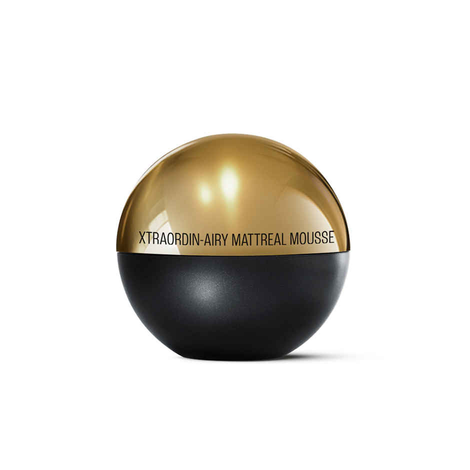 Lakme Xtraordin-Airy Mattereal Mousse Foundation Matte Finishhas Spf8 - 06 Almond Honey