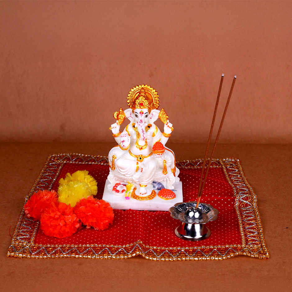 Darshana Red Chunni | Shubhkart