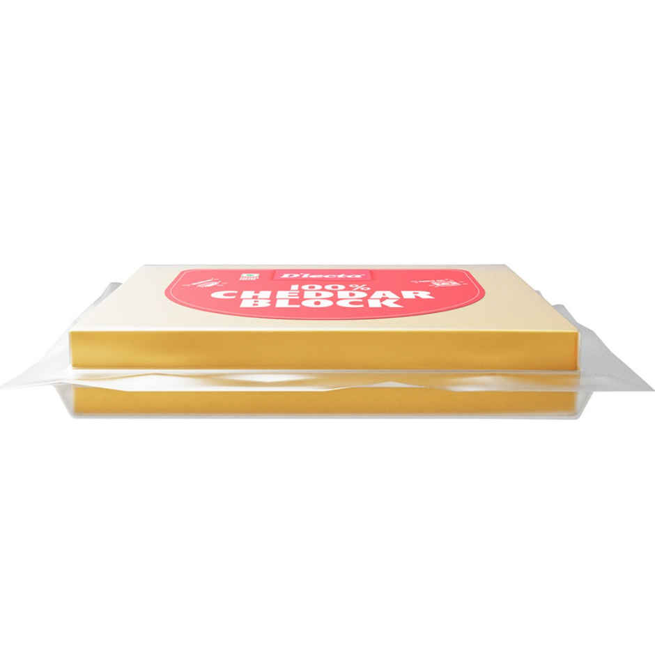 D'lecta 100% Cheddar Cheese Blocks