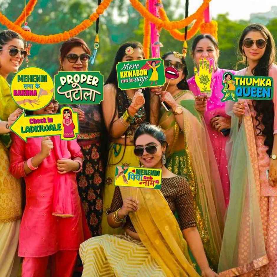 Mehndi Photobooth | Set Of 23 | Party Propz