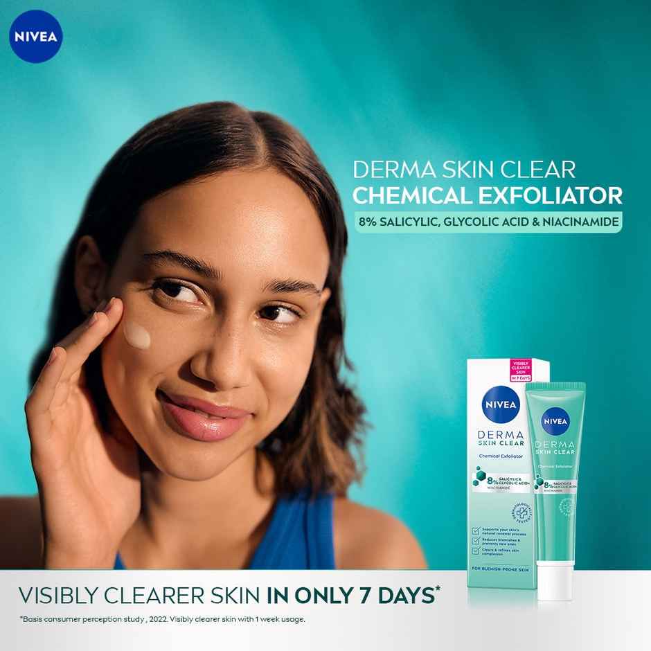 Nivea Face Derma Skin Clear Exfoliator