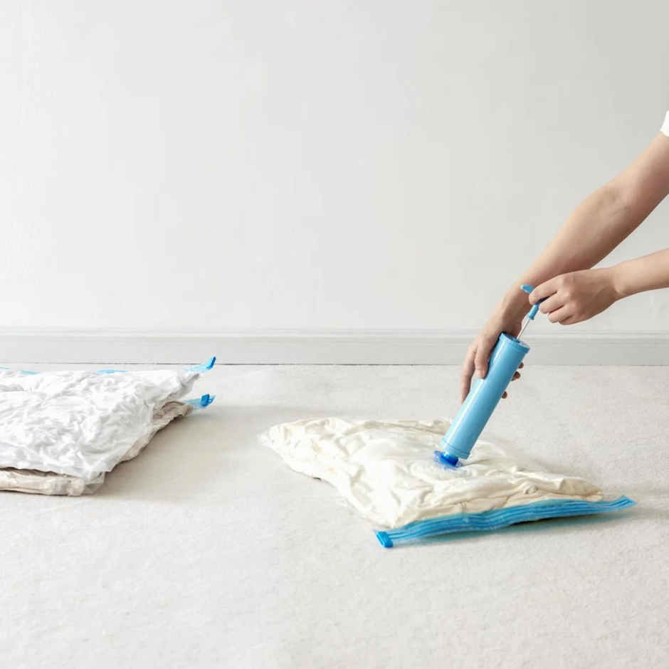 Zedak Plastic Vacuum Storage Bags With Pump