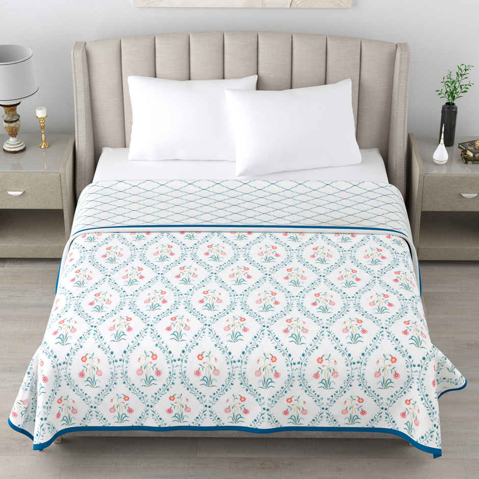 Haus & Kinder Reversible Double Bed Dohar | White & Blue - 90 x 98 in