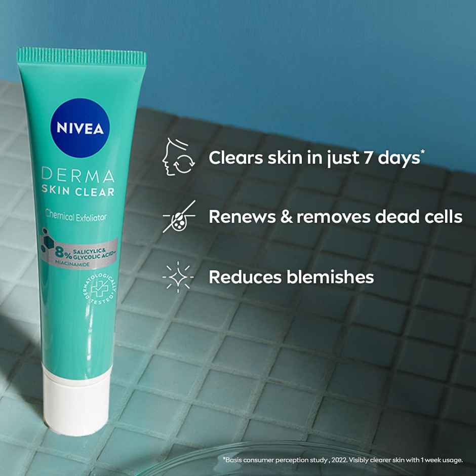 Nivea Face Derma Skin Clear Exfoliator