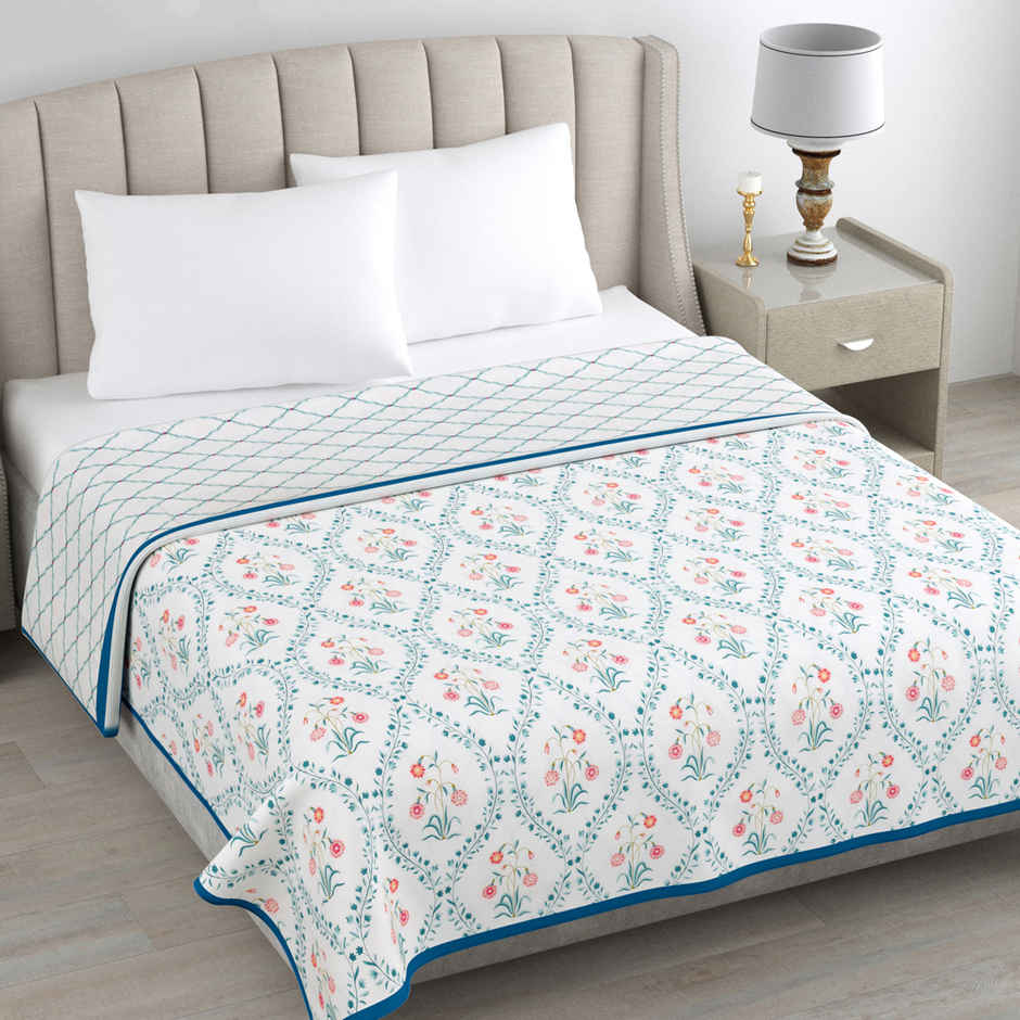 Haus & Kinder Reversible Double Bed Dohar | White & Blue - 90 x 98 in
