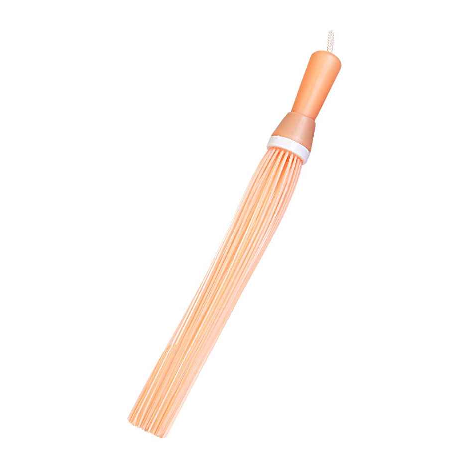 Hic Plastic Broom (Colour May Vary)
