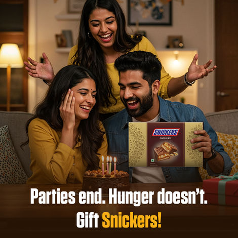 Snickers Gift Pack | 8 Bars | Peanut , Butterscotch, Berry Whip & Peanut Brownie