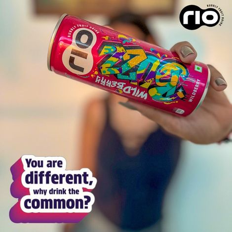 RIO WildBerry Bubbly Fruit Drink Can