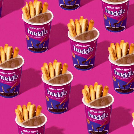 Nova Nova Huddlz- Cookie Sticks And Chocolate Dip