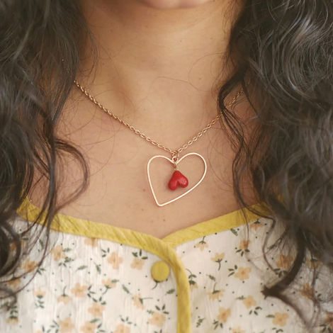 Oye Happy Heart of Hearts Chain