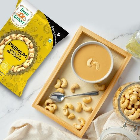 Town Grocer Whole Cashew W320 Premium