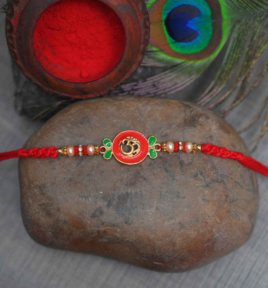 Cadbury Dairy Milk Silk Bubbly Chocolate Bar(50gms) & Aurum Om Rakhi With Meenakari(1pc) Combo