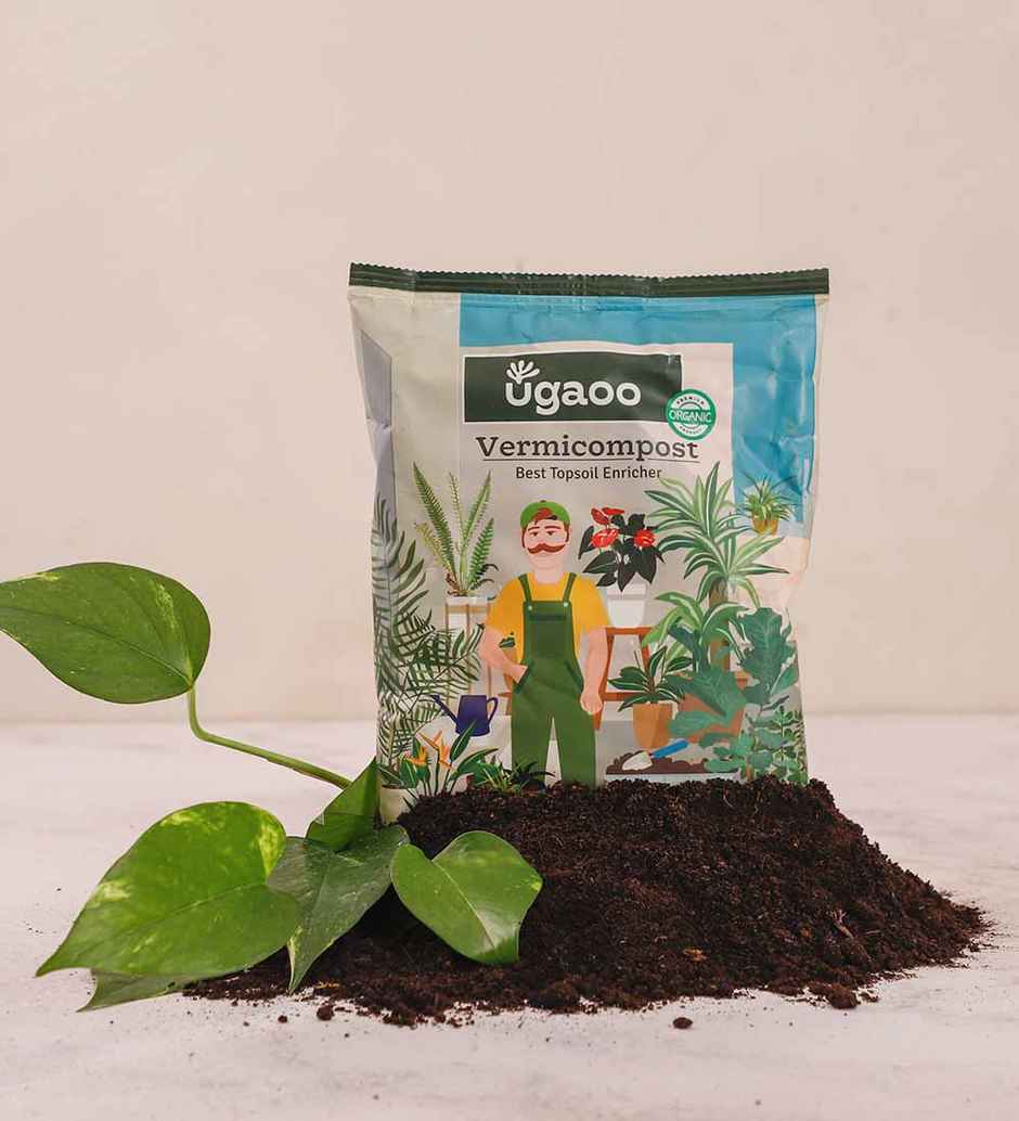 Ugaoo Cow Dung Manure Fertilizers For Plants & Home Gardening(1kg) & Ugaoo Vermicompost For Plants - Organic Fertilizer & Manure(1kg) Combo