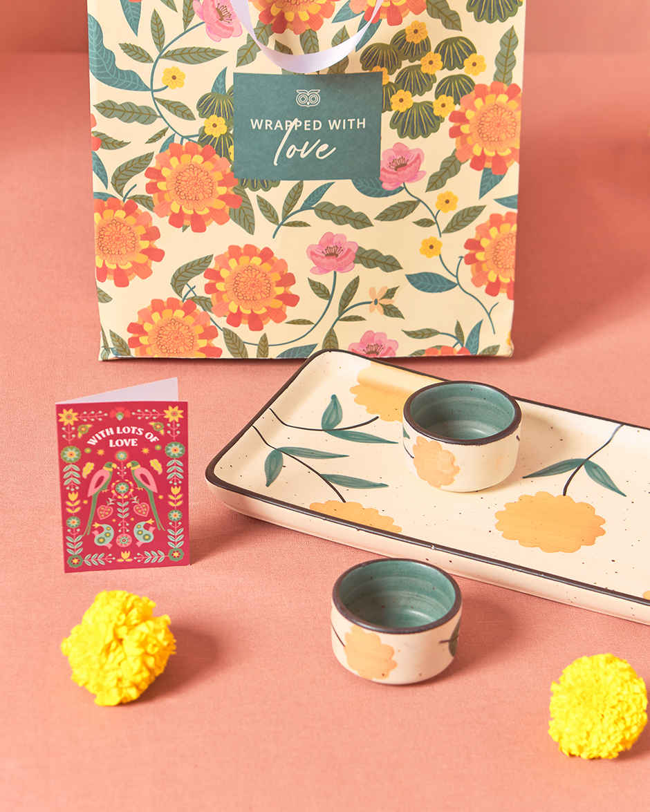 Chumbak Ceramic Marigold Chip & Dip Platter | Multicolour | Brown Box - 300 ml