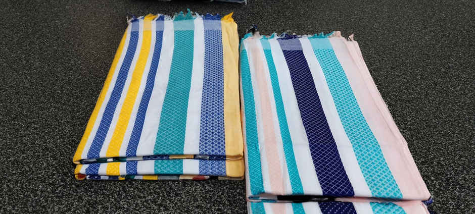 Super Soft Bath Towel (163cm x 81cm) - Assorted Colors & Designs