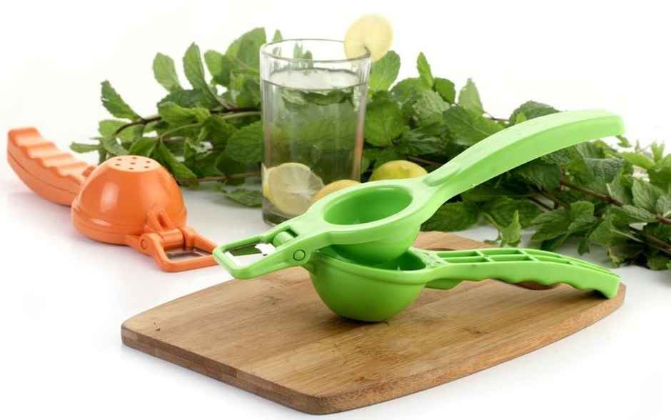 Everest Lemon Squeezer With Opener