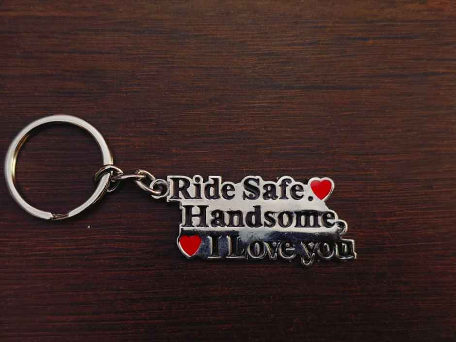 House Of Festivals Metal Key Chain - Design 126