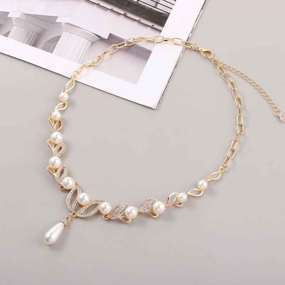 Shining Diva Fashion Latest Stylish Design Gold Plated Pearl Necklace Set for Women | 15121s