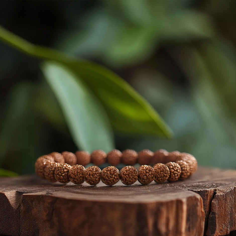 5 Mukhi Rudraksha Bracelet for Spiritual Wear | Astrotalk