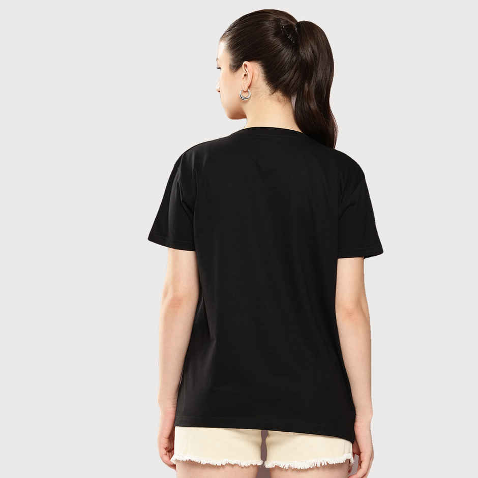 Dillinger Women's Boxy Regular Embroidery Crew Neck T-shirt | Black - M