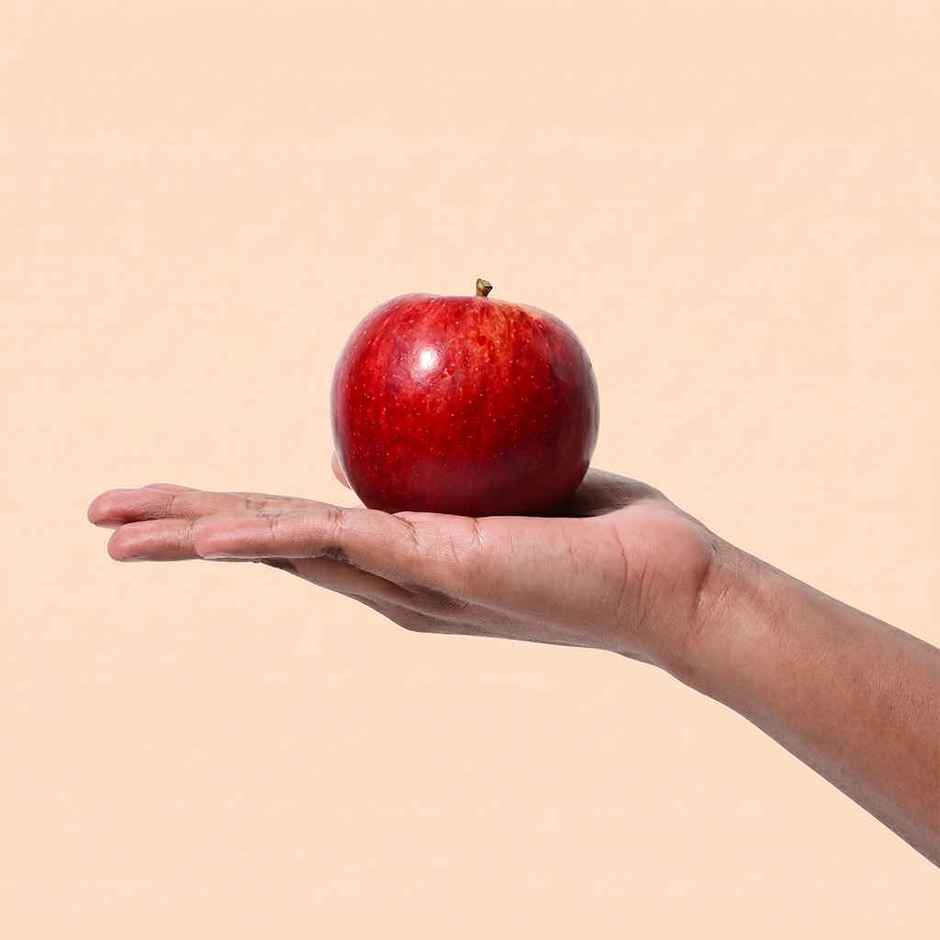 Bloom Apple Royal Gala Imported (New Zealand)