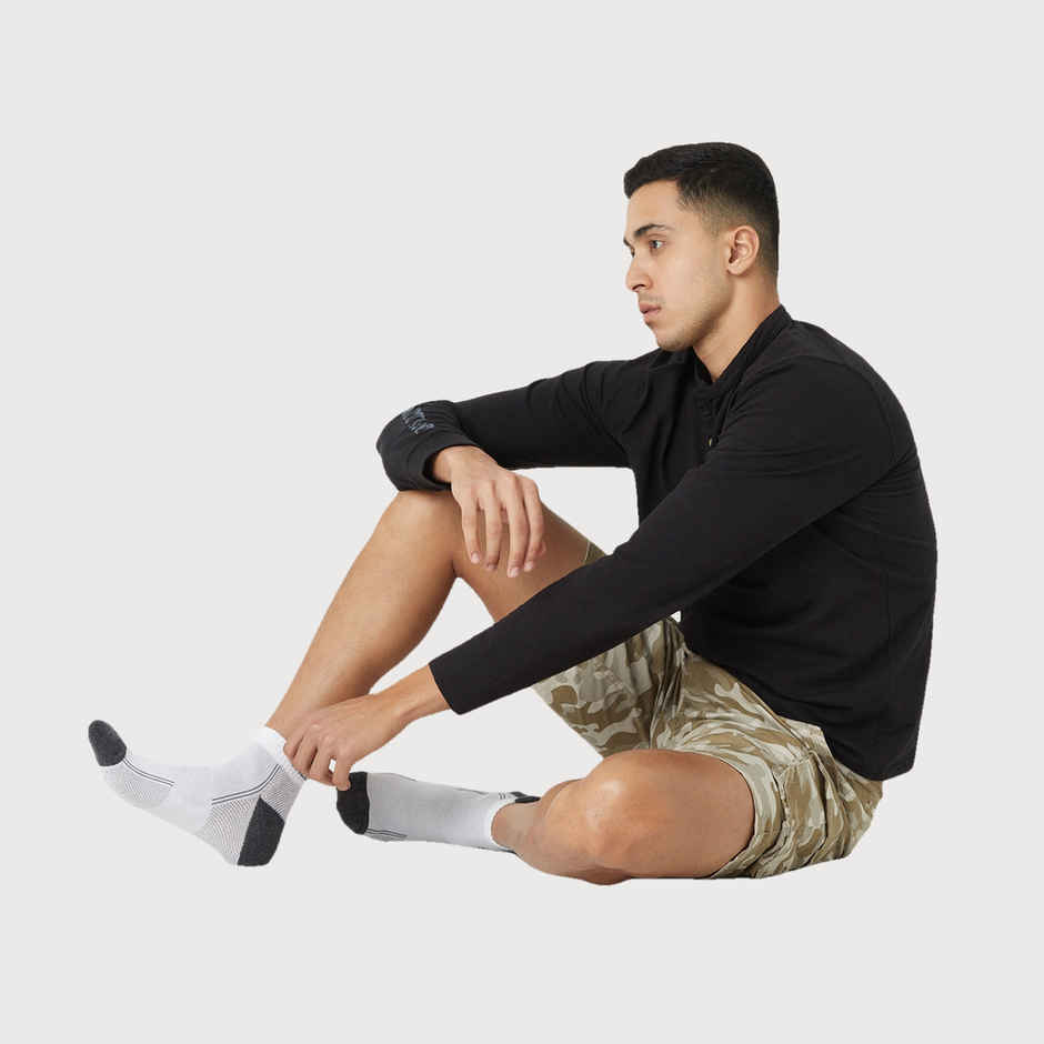 Wildcraft Patterned 78% Cotton, 20% Nylon, and 2% Elastane Low Ankle Socks | Assorted - Free Size