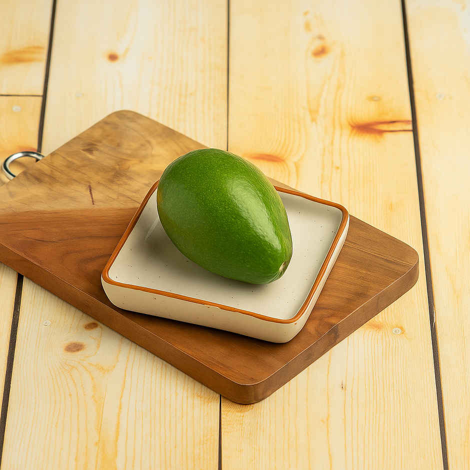 Avocado Indian Semi Ripe (Butter Fruit)