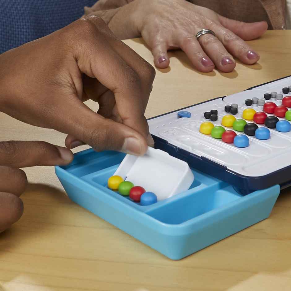 Hasbro Mastermind Refresh Board Game