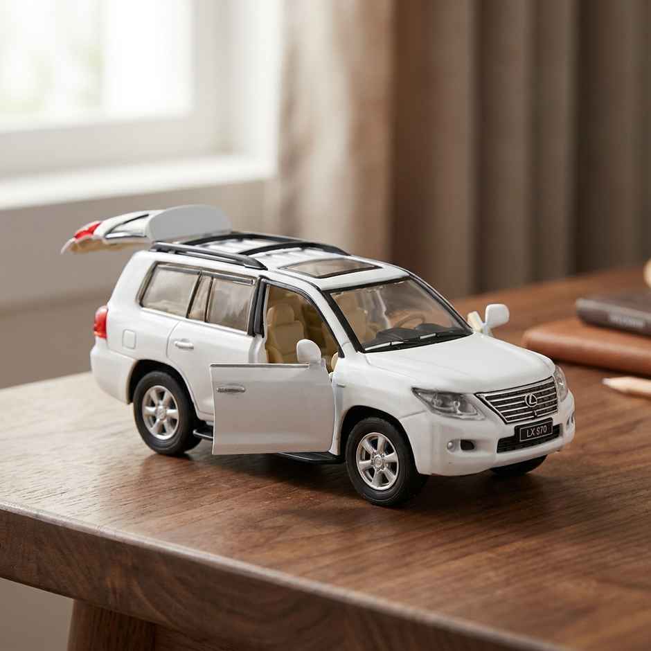 MSZ Licensed 1:32 Lexus LX570 White Die-cast Vehicle
