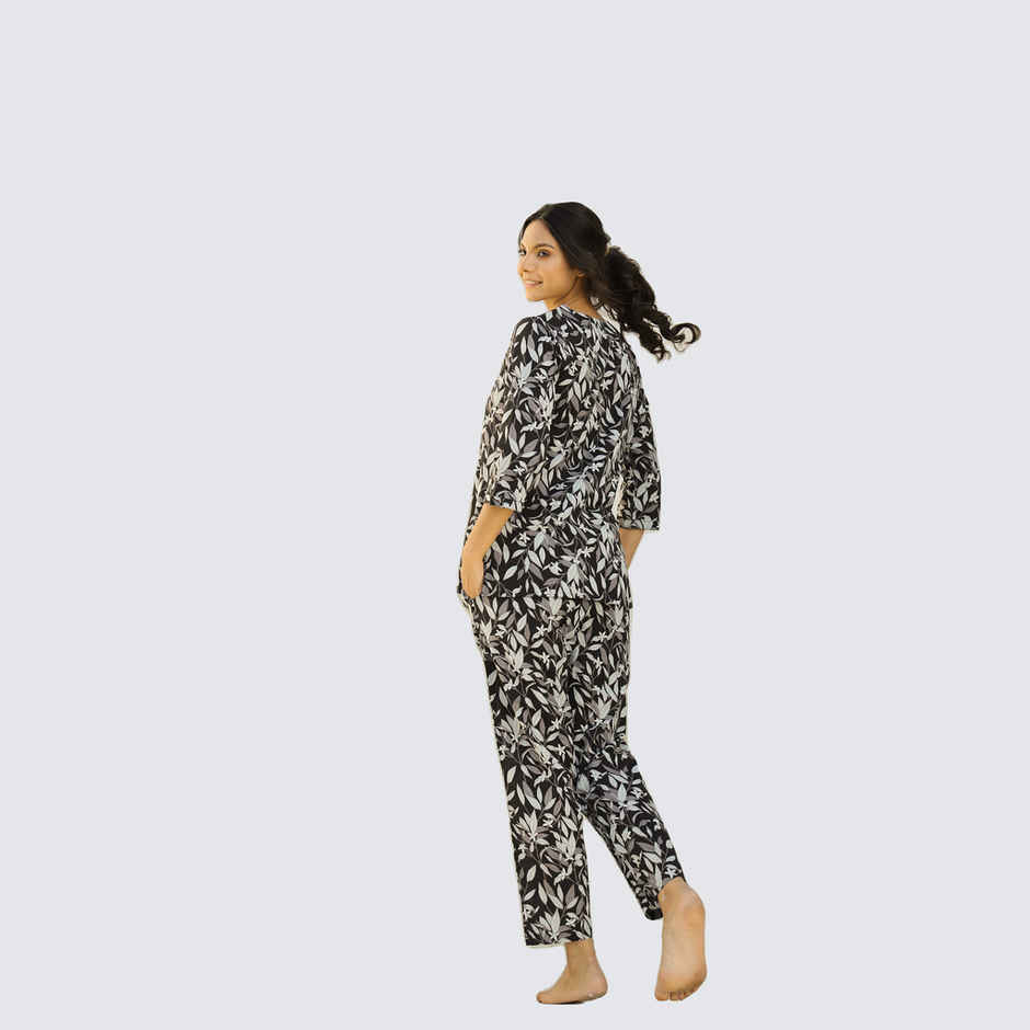 Sanskrutihomes Women Printed Pure Cotton Night Suit | Black - White | XL