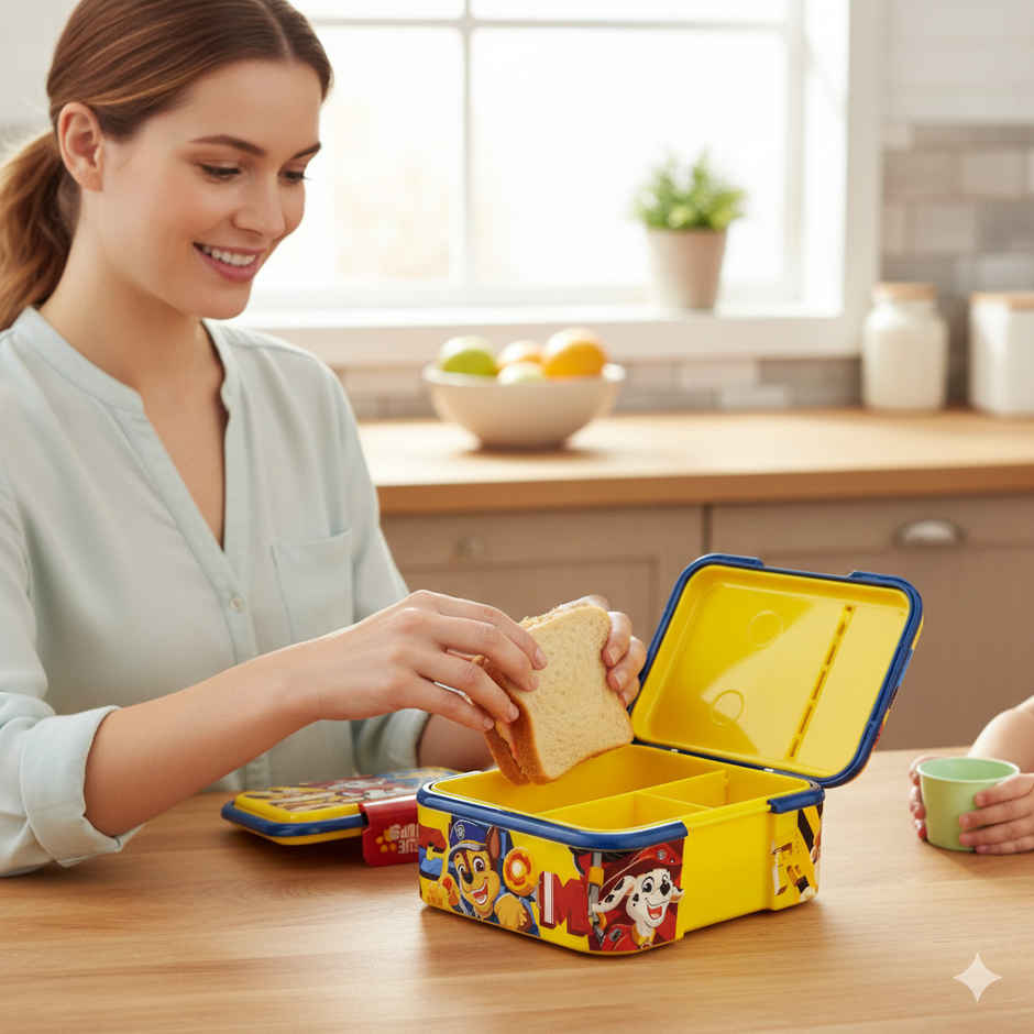 Striders Supreme Multi Compartment Sandwich Box Paw Patrol Boy Rescue Pups