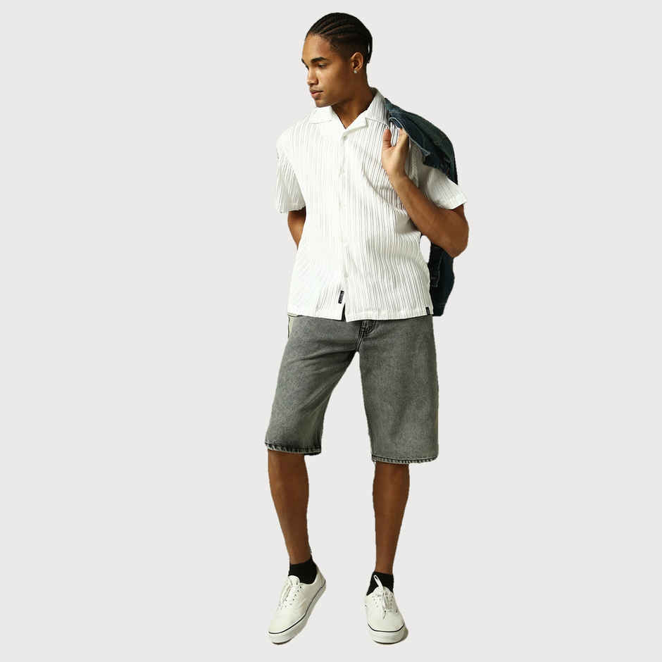 Hubberholme Men's Opaque Solid Cuban Collar Textured Fabric Oversized Casual Shirt | White - 40