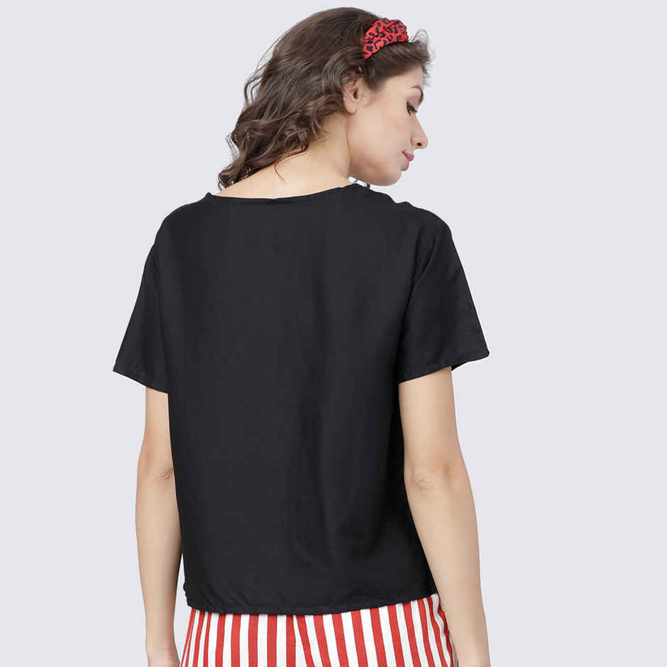 Tokyo Talkies Women's Graphic Printed Round Neck T-Shirt | Black and Red - L