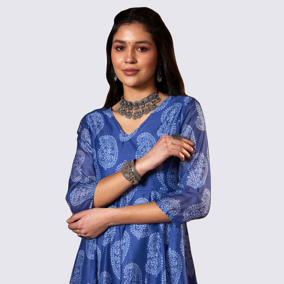 Shae by SASSAFRAS Women's Chanderi Paisley Long Anarkali Kurta | Blue - L