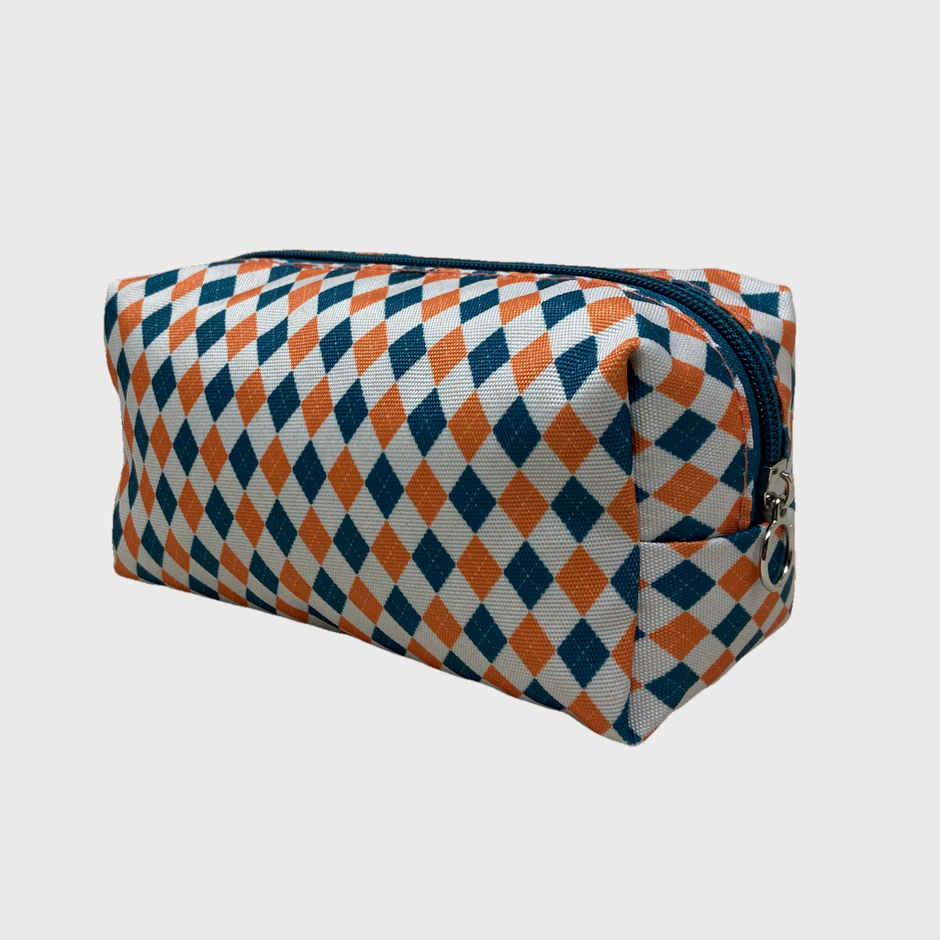 H M International Unisex Polyester 10 L Travel Pouch | Assorted - One Size